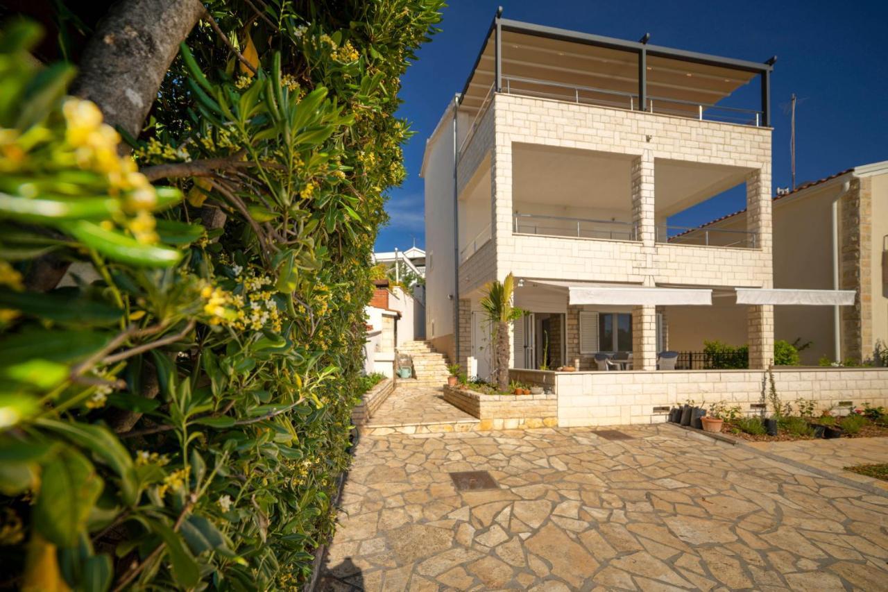 Apartment Busac ซาบอริซ ภายนอก รูปภาพ