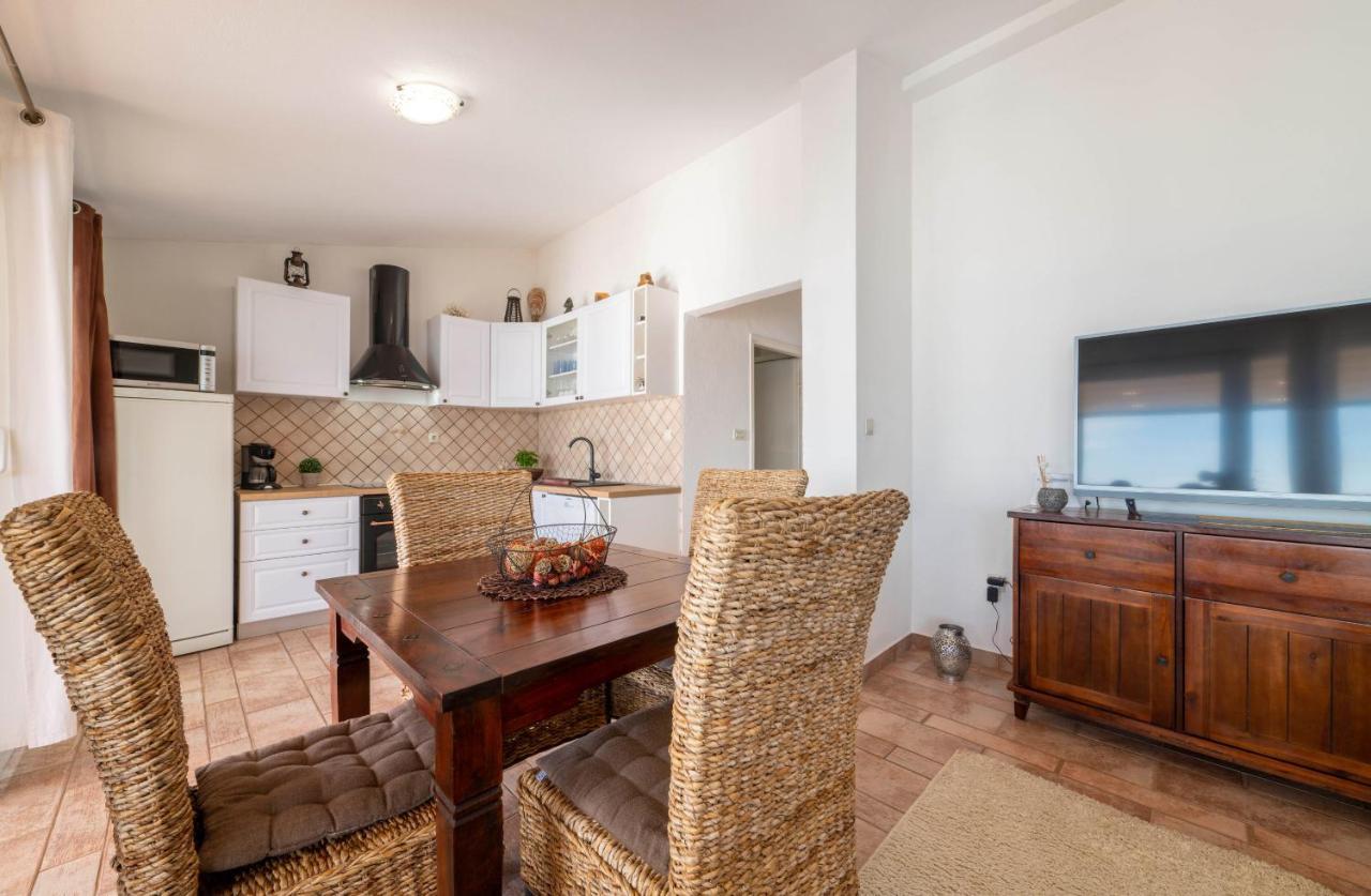Apartment Busac ซาบอริซ ภายนอก รูปภาพ